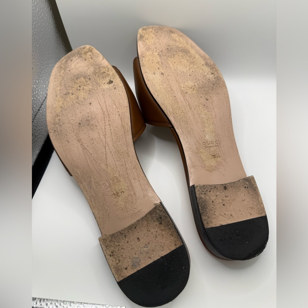 Gucci Brown Leather Interlocking G Slide Sandals - Picture 5 of 6